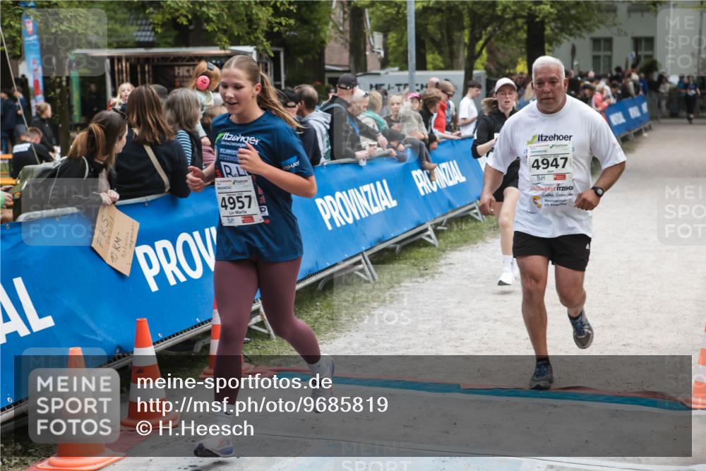 09.05.2026 - Störlauf H.Heesch http://msf.ph/oto/9685819 09.05.2026 19:08:54 Ziel 10, 4957, 21, 4947 meine-sportfotos.de