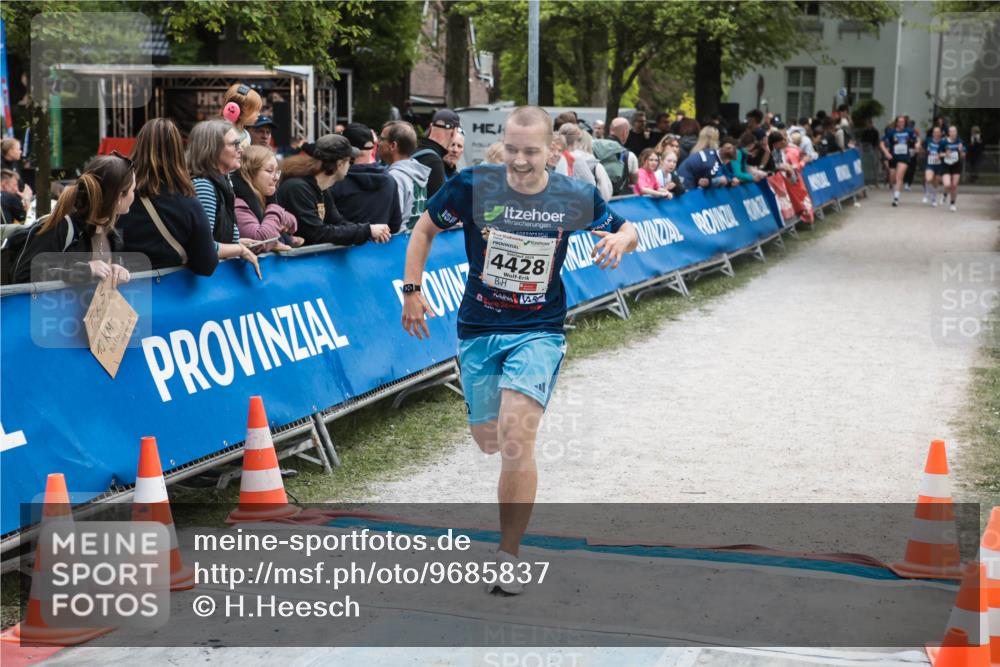 09.05.2026 - Störlauf H.Heesch http://msf.ph/oto/9685837 09.05.2026 19:09:19 Ziel 4428 meine-sportfotos.de