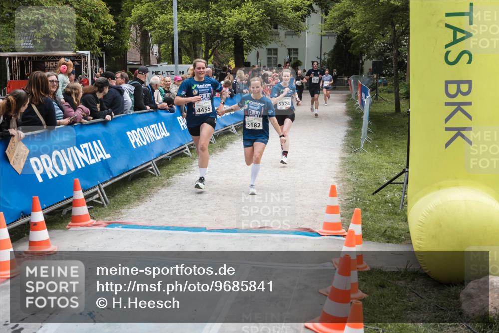 09.05.2026 - Störlauf H.Heesch http://msf.ph/oto/9685841 09.05.2026 19:09:26 Ziel 0492, 3, 5324, 4455, 5182 meine-sportfotos.de