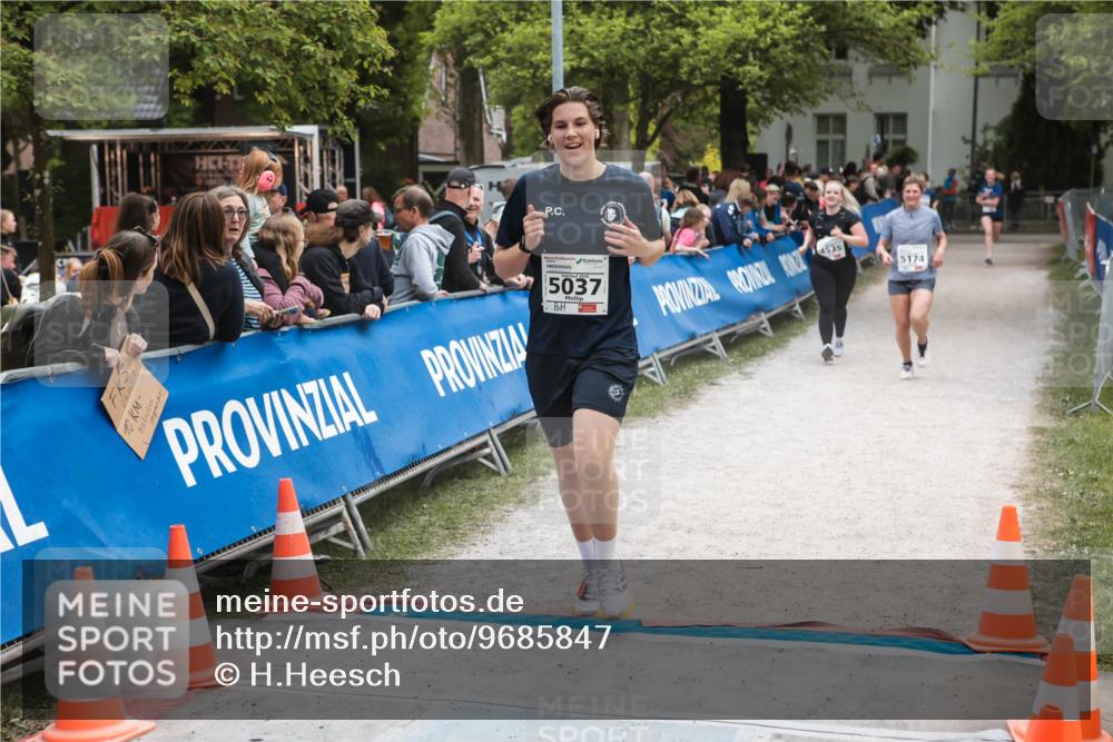 09.05.2026 - Störlauf H.Heesch http://msf.ph/oto/9685847 09.05.2026 19:09:31 Ziel 4535, 5174, 5037 meine-sportfotos.de