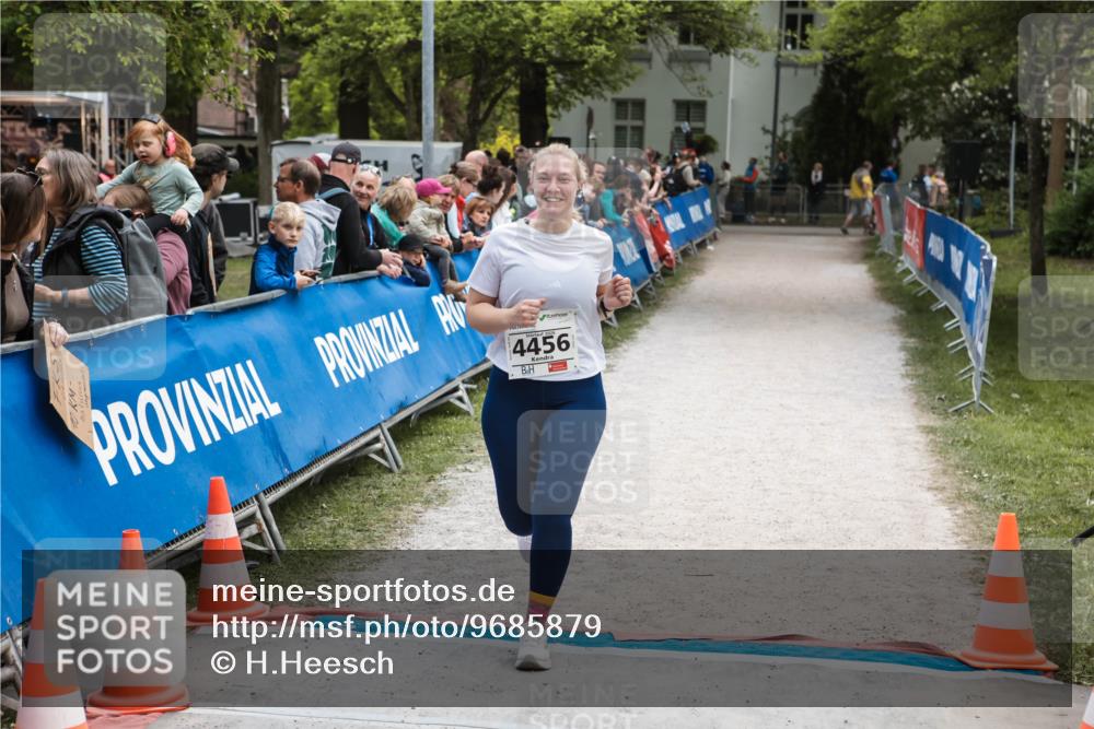09.05.2026 - Störlauf H.Heesch http://msf.ph/oto/9685879 09.05.2026 19:10:24 Ziel 4456 meine-sportfotos.de