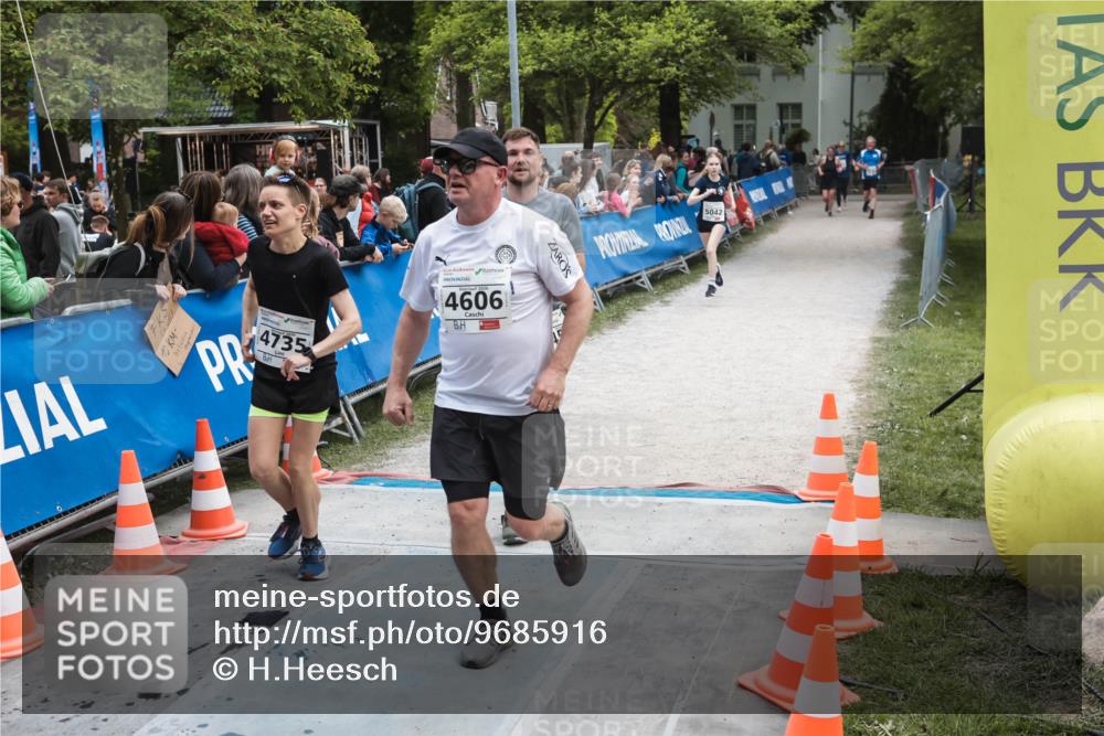 09.05.2026 - Störlauf H.Heesch http://msf.ph/oto/9685916 09.05.2026 19:11:18 Ziel 10, 4735, 4606, 1 meine-sportfotos.de