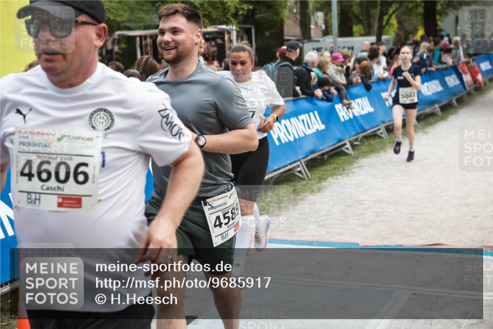 09.05.2026 - Störlauf H.Heesch http://msf.ph/oto/9685917 09.05.2026 19:11:19 Ziel 2026, 4606, 4589, 5042 meine-sportfotos.de