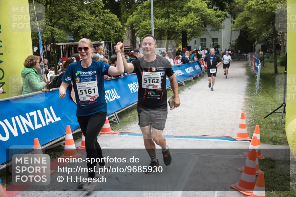 09.05.2026 - Störlauf H.Heesch http://msf.ph/oto/9685930 09.05.2026 19:11:31 Ziel 5161, 5162, 4306 meine-sportfotos.de