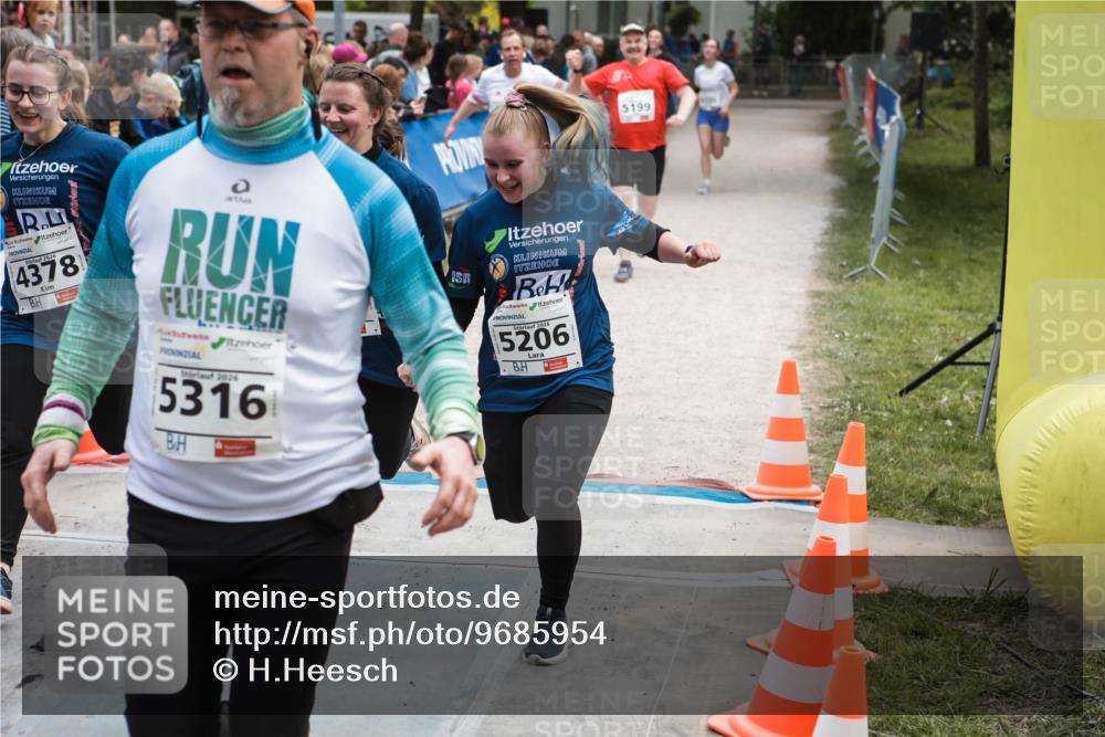 09.05.2026 - Störlauf H.Heesch http://msf.ph/oto/9685954 09.05.2026 19:12:03 Ziel 4378, 2026, 5316, 2026, 5206, 5199 meine-sportfotos.de