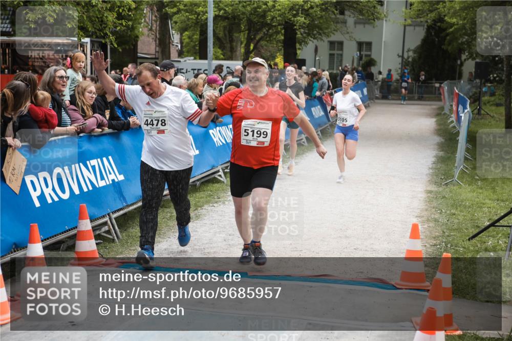 09.05.2026 - Störlauf H.Heesch http://msf.ph/oto/9685957 09.05.2026 19:12:05 Ziel 27, 048219, 4478, 5199, 5105 meine-sportfotos.de