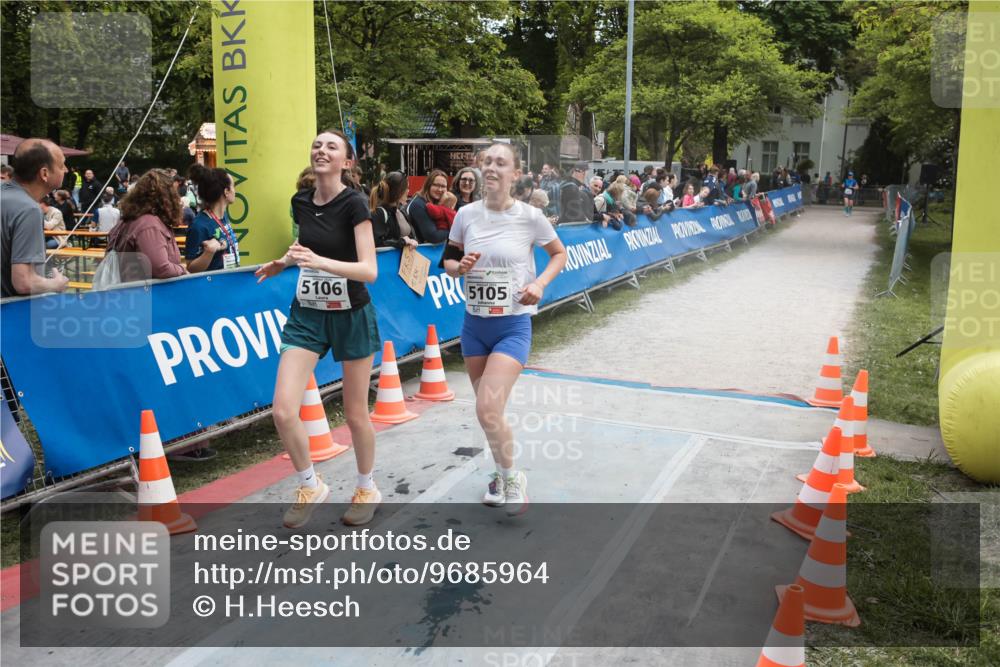09.05.2026 - Störlauf H.Heesch http://msf.ph/oto/9685964 09.05.2026 19:12:08 Ziel 5106, 5105 meine-sportfotos.de