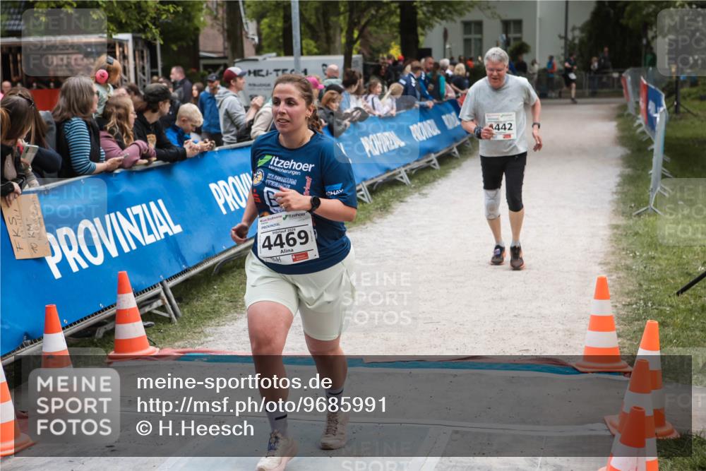 09.05.2026 - Störlauf H.Heesch http://msf.ph/oto/9685991 09.05.2026 19:13:05 Ziel 10, 4, 2026, 4469, 4442 meine-sportfotos.de