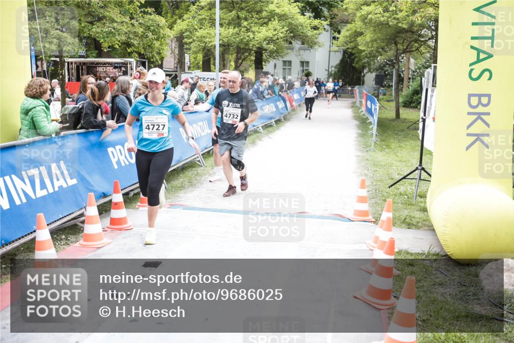09.05.2026 - Störlauf H.Heesch http://msf.ph/oto/9686025 09.05.2026 19:15:49 Ziel 4732, 4727 meine-sportfotos.de