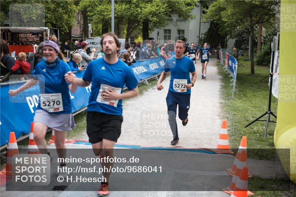 09.05.2026 - Störlauf H.Heesch http://msf.ph/oto/9686041 09.05.2026 19:16:02 Ziel 04821, 95, 5270, 48, 5039, 5272 meine-sportfotos.de