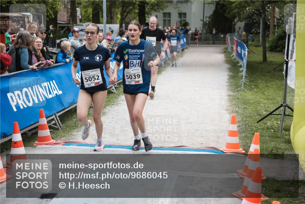 09.05.2026 - Störlauf H.Heesch http://msf.ph/oto/9686045 09.05.2026 19:16:07 Ziel 5052, 5039, 07, 4314 meine-sportfotos.de
