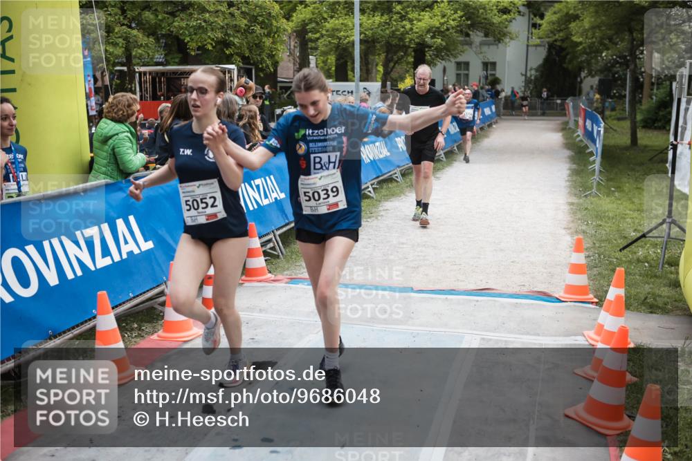 09.05.2026 - Störlauf H.Heesch http://msf.ph/oto/9686048 09.05.2026 19:16:08 Ziel 5052, 5039 meine-sportfotos.de