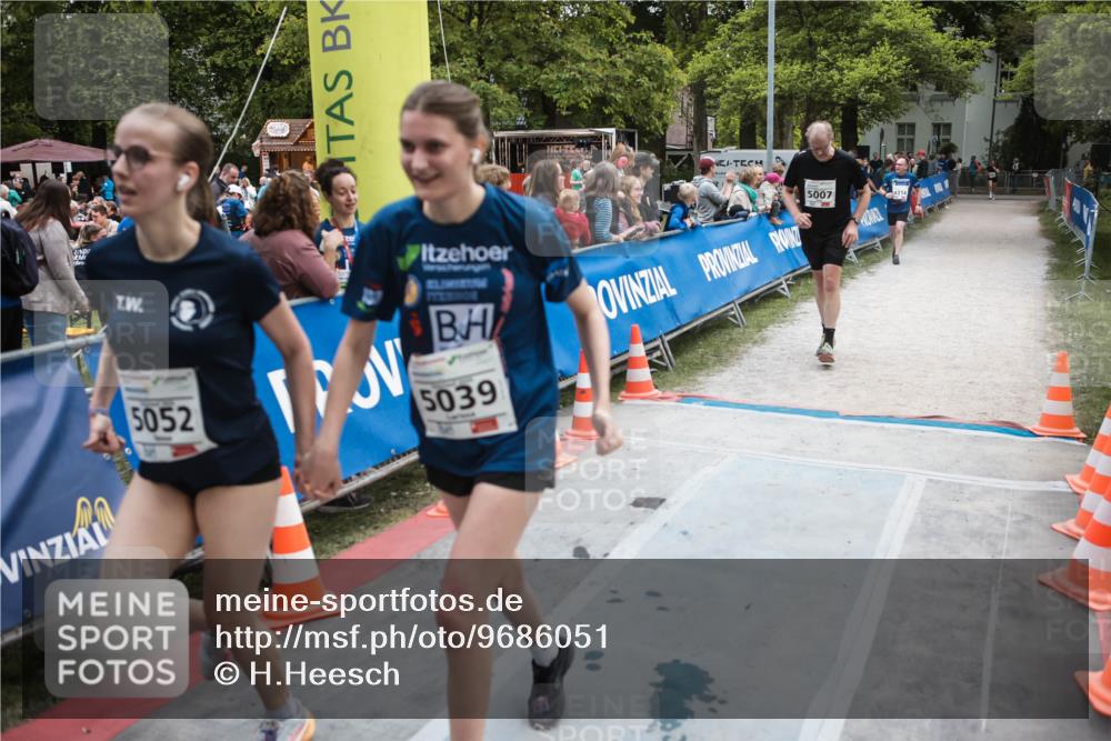 09.05.2026 - Störlauf H.Heesch http://msf.ph/oto/9686051 09.05.2026 19:16:09 Ziel 5039, 5052, 5007, 4314 meine-sportfotos.de