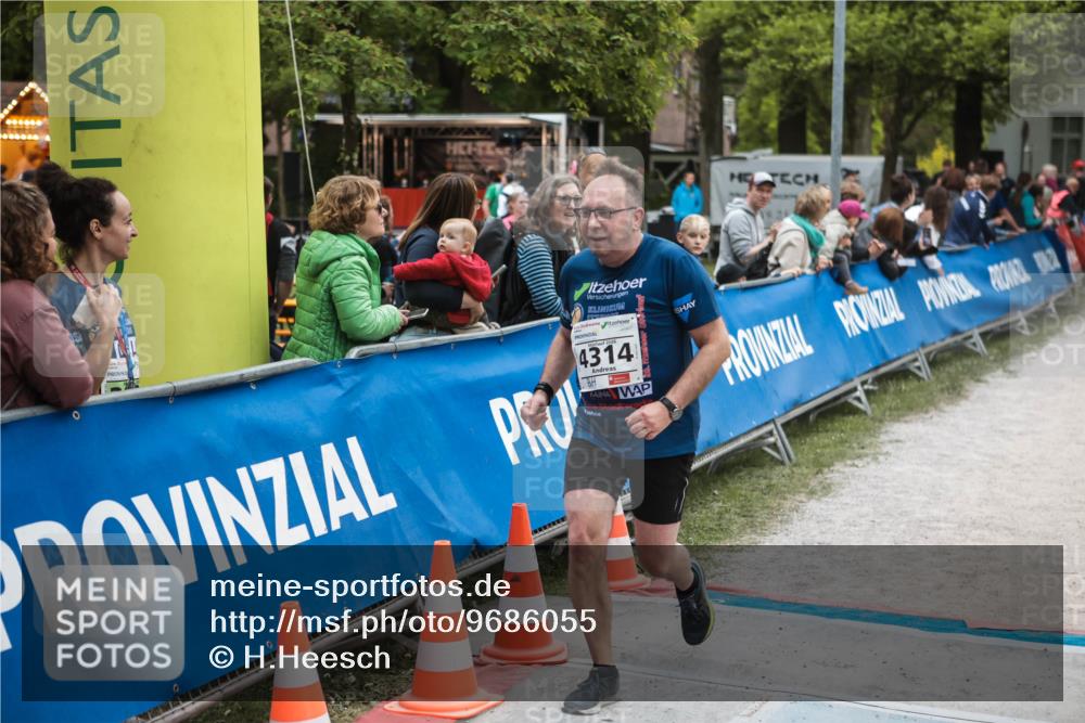 09.05.2026 - Störlauf H.Heesch http://msf.ph/oto/9686055 09.05.2026 19:16:14 Ziel 4314 meine-sportfotos.de