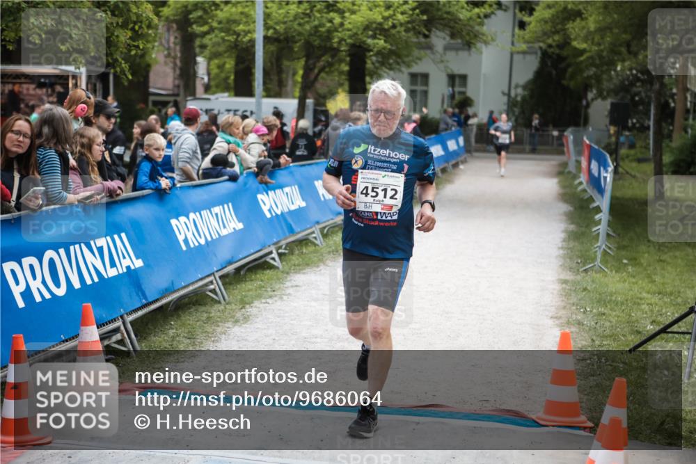 09.05.2026 - Störlauf H.Heesch http://msf.ph/oto/9686064 09.05.2026 19:16:29 Ziel 4512 meine-sportfotos.de