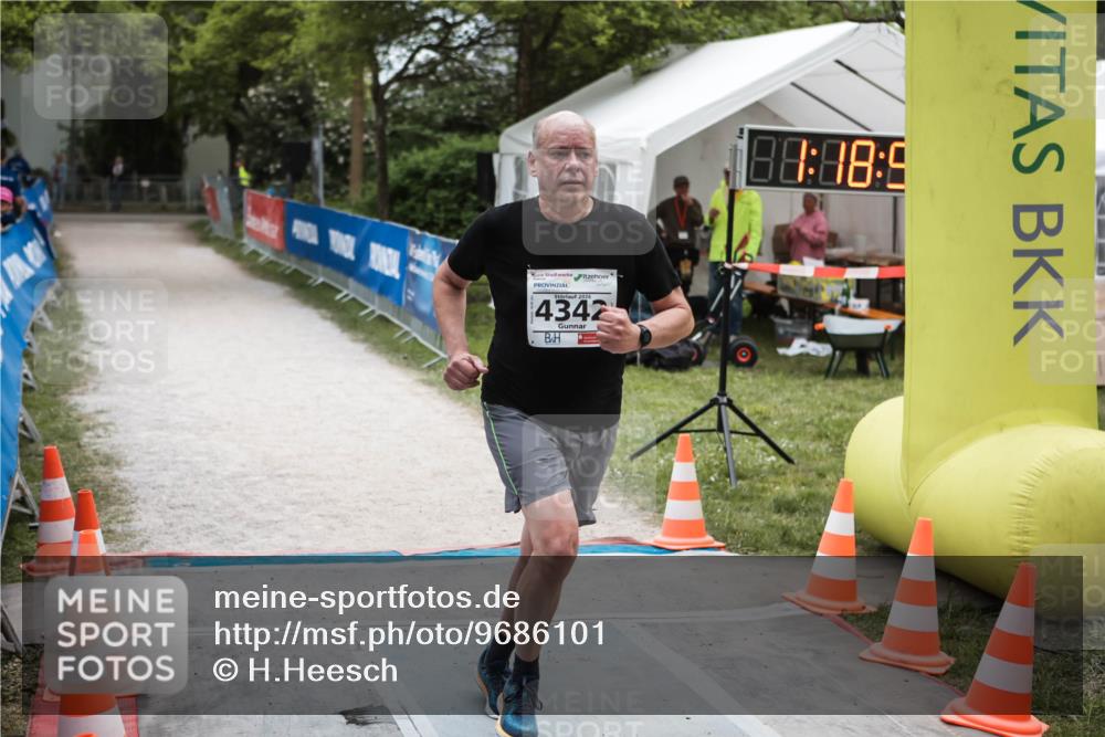09.05.2026 - Störlauf H.Heesch http://msf.ph/oto/9686101 09.05.2026 19:18:48 Ziel 4342, 88, 88, 9 meine-sportfotos.de