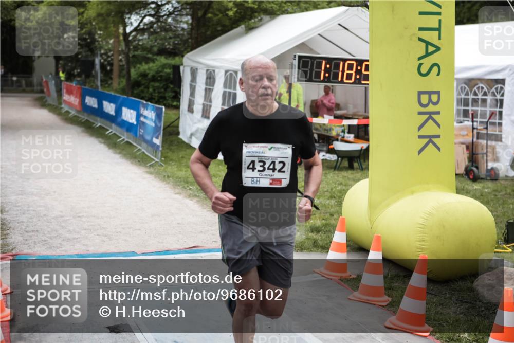 09.05.2026 - Störlauf H.Heesch http://msf.ph/oto/9686102 09.05.2026 19:18:48 Ziel 88, 88, 9, 4342 meine-sportfotos.de