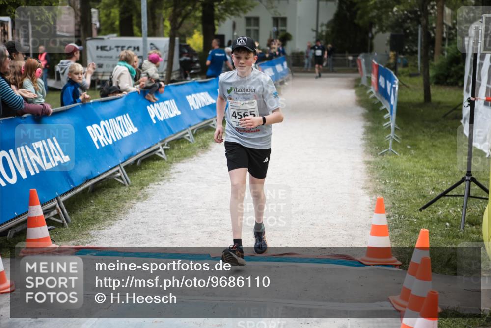 09.05.2026 - Störlauf H.Heesch http://msf.ph/oto/9686110 09.05.2026 19:19:59 Ziel 4565 meine-sportfotos.de