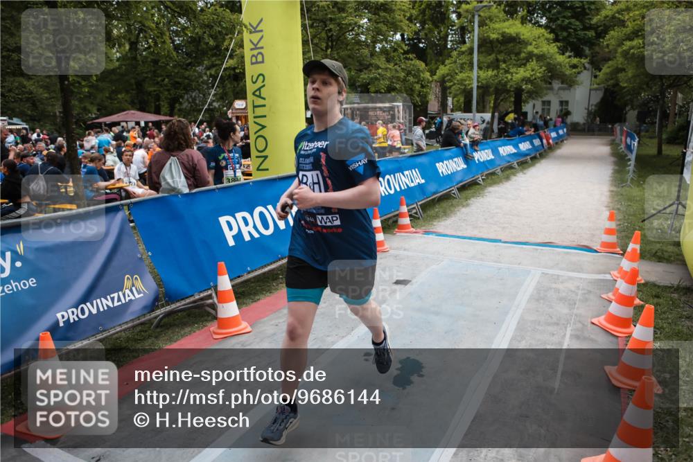 09.05.2026 - Störlauf H.Heesch http://msf.ph/oto/9686144 09.05.2026 19:22:53 Ziel 300, 501 meine-sportfotos.de