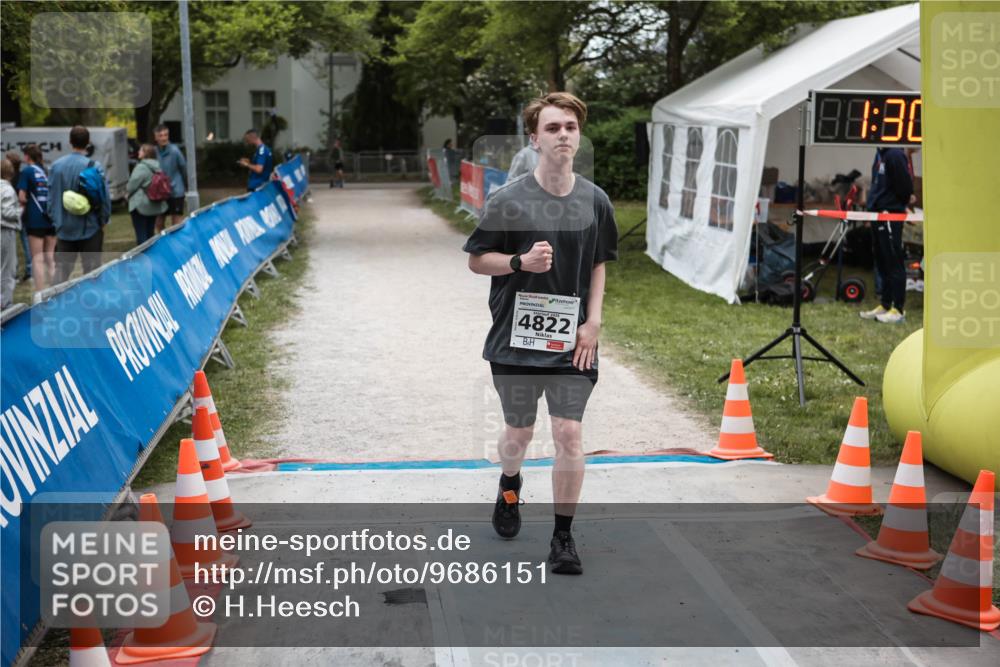 09.05.2026 - Störlauf H.Heesch http://msf.ph/oto/9686151 09.05.2026 19:30:02 Ziel 4822, 88, 30 meine-sportfotos.de