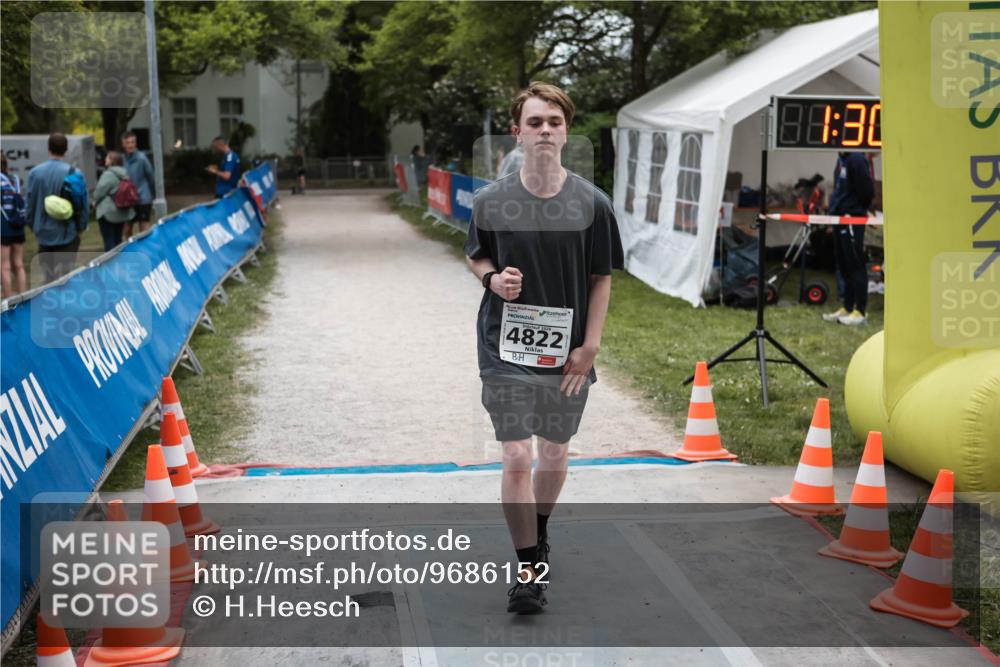 09.05.2026 - Störlauf H.Heesch http://msf.ph/oto/9686152 09.05.2026 19:30:02 Ziel 4822, 88, 30 meine-sportfotos.de