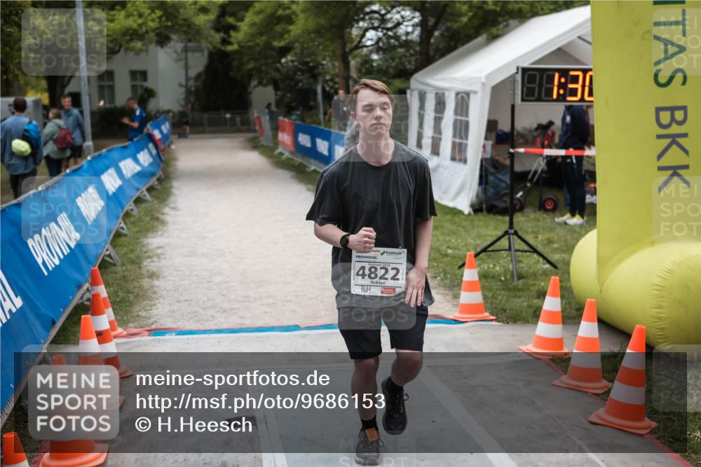 09.05.2026 - Störlauf H.Heesch http://msf.ph/oto/9686153 09.05.2026 19:30:02 Ziel 4822, 88, 30 meine-sportfotos.de