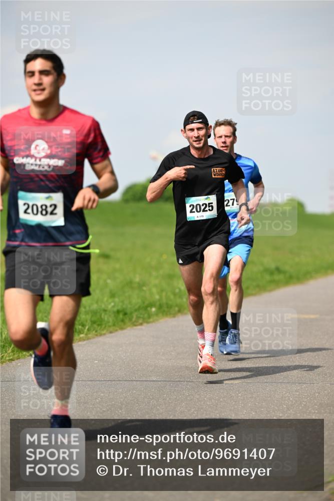 10.05.2026 - 8. Wedeler Halbmarathon Dr. Thomas Lammeyer http://msf.ph/oto/9691407 10.05.2026 11:13:10 Laufen 2082, 2025, 119 meine-sportfotos.de