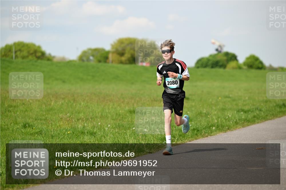 10.05.2026 - 8. Wedeler Halbmarathon Dr. Thomas Lammeyer http://msf.ph/oto/9691952 10.05.2026 11:14:40 Laufen 2080 meine-sportfotos.de