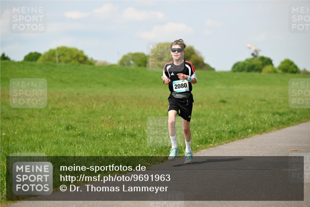 10.05.2026 - 8. Wedeler Halbmarathon Dr. Thomas Lammeyer http://msf.ph/oto/9691963 10.05.2026 11:14:40 Laufen 2080 meine-sportfotos.de