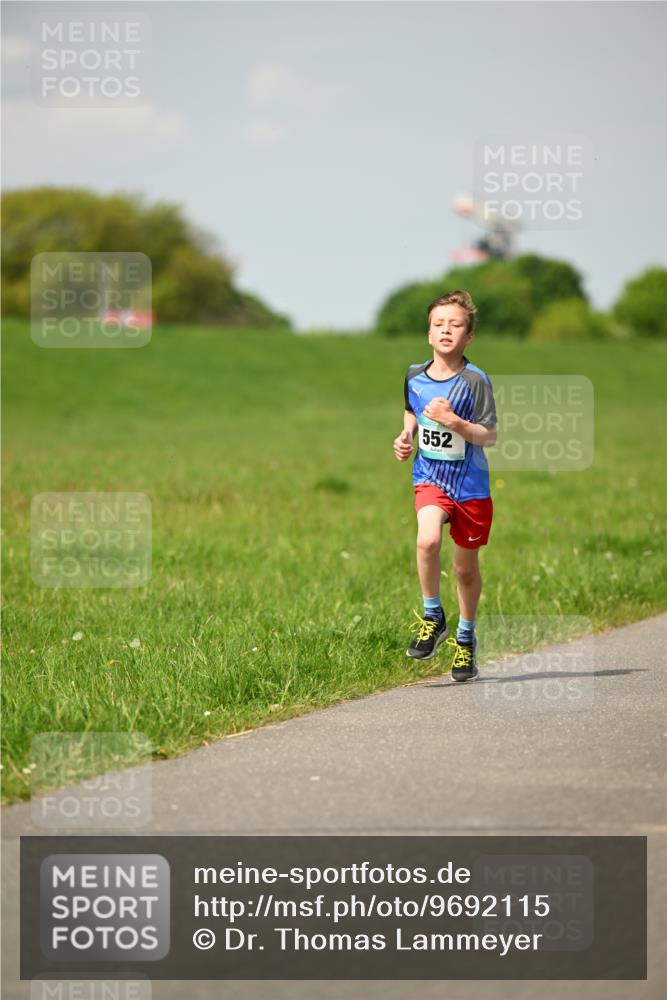 10.05.2026 - 8. Wedeler Halbmarathon Dr. Thomas Lammeyer http://msf.ph/oto/9692115 10.05.2026 11:15:01 Laufen 552 meine-sportfotos.de