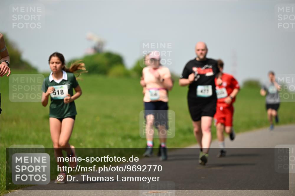 10.05.2026 - 8. Wedeler Halbmarathon Dr. Thomas Lammeyer http://msf.ph/oto/9692770 10.05.2026 11:16:22 Laufen 475 meine-sportfotos.de