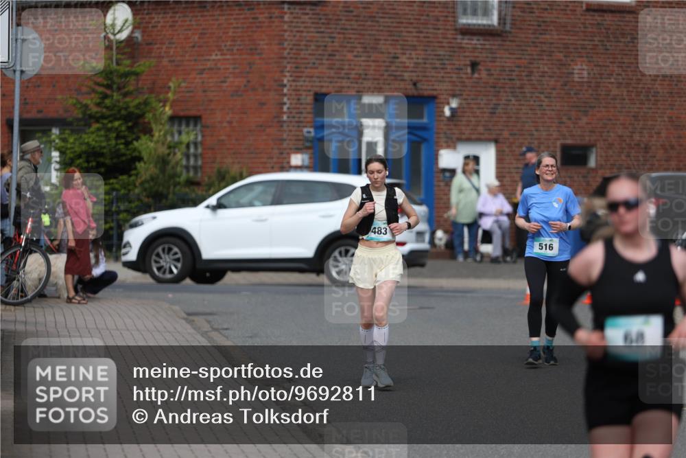 10.05.2026 - 8. Wedeler Halbmarathon Andreas Tolksdorf http://msf.ph/oto/9692811 10.05.2026 10:17:10 Laufen 483, 516, 68 meine-sportfotos.de