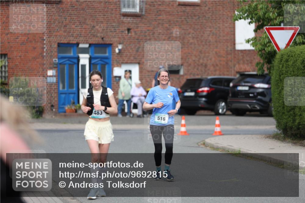 10.05.2026 - 8. Wedeler Halbmarathon Andreas Tolksdorf http://msf.ph/oto/9692815 10.05.2026 10:17:12 Laufen 483, 516 meine-sportfotos.de