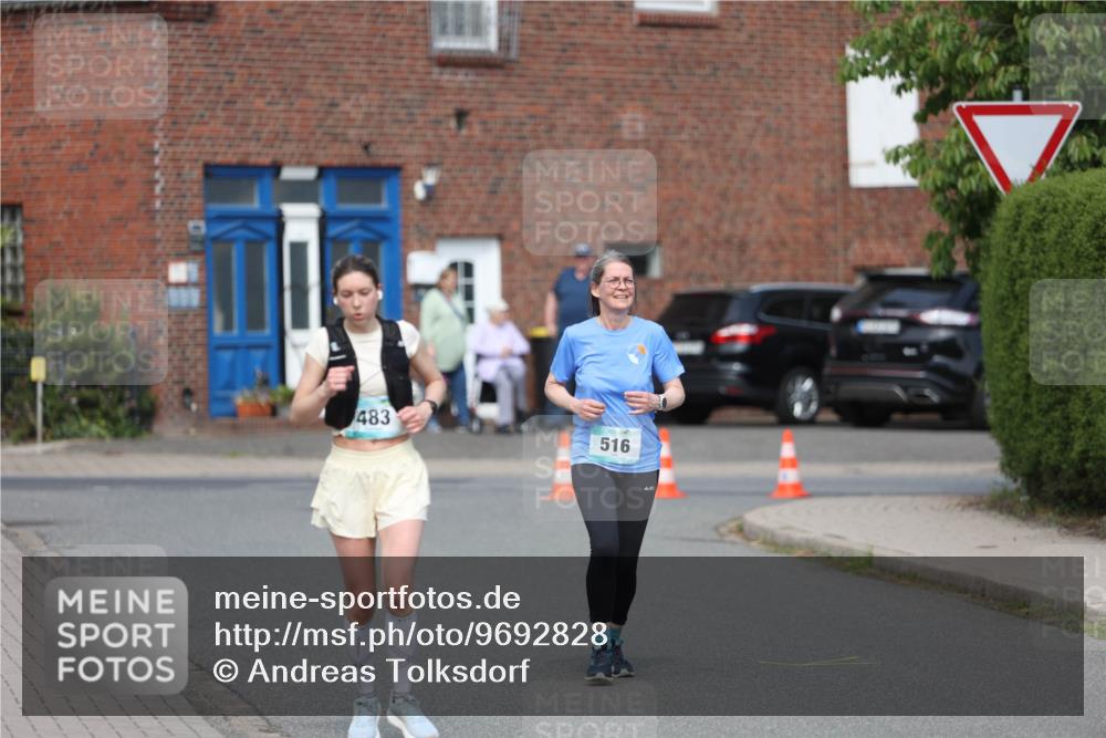 10.05.2026 - 8. Wedeler Halbmarathon Andreas Tolksdorf http://msf.ph/oto/9692828 10.05.2026 10:17:12 Laufen 483, 516 meine-sportfotos.de