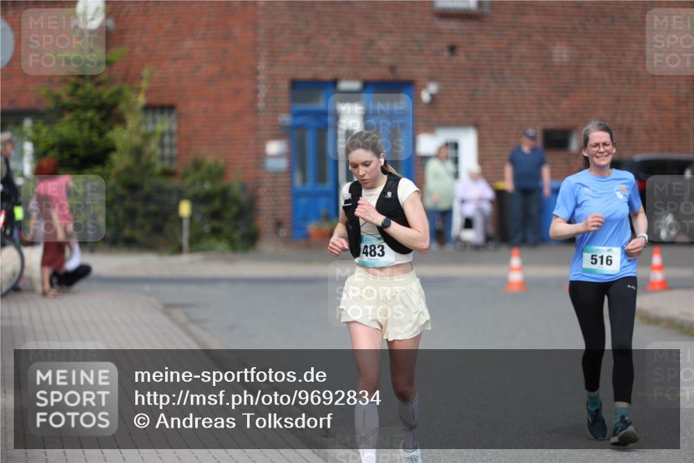 10.05.2026 - 8. Wedeler Halbmarathon Andreas Tolksdorf http://msf.ph/oto/9692834 10.05.2026 10:17:13 Laufen 483, 516 meine-sportfotos.de