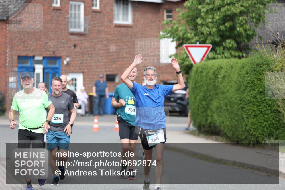 10.05.2026 - 8. Wedeler Halbmarathon Andreas Tolksdorf http://msf.ph/oto/9692874 10.05.2026 10:17:28 Laufen 2026, 435, 2, 0, 2, 764, 268 meine-sportfotos.de