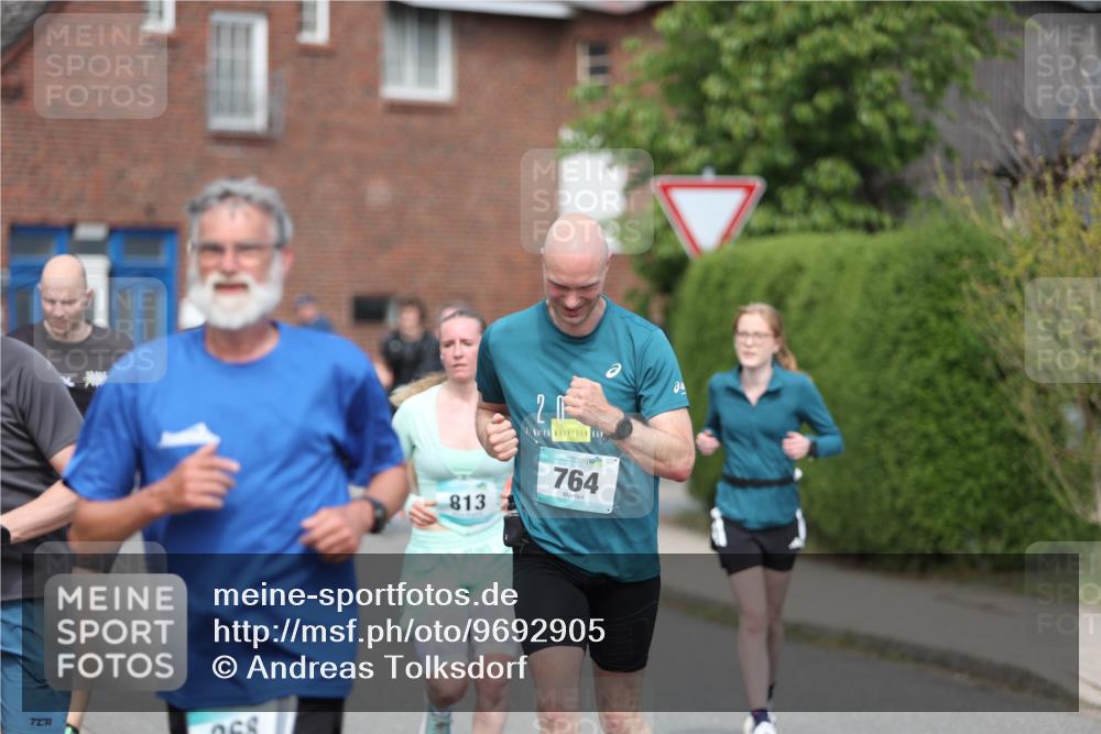 10.05.2026 - 8. Wedeler Halbmarathon Andreas Tolksdorf http://msf.ph/oto/9692905 10.05.2026 10:17:31 Laufen 813, 20, 764 meine-sportfotos.de