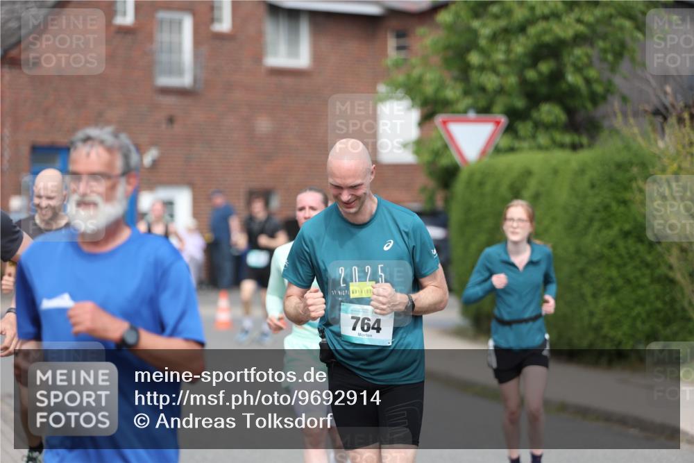 10.05.2026 - 8. Wedeler Halbmarathon Andreas Tolksdorf http://msf.ph/oto/9692914 10.05.2026 10:17:31 Laufen 2025, 39, 764 meine-sportfotos.de