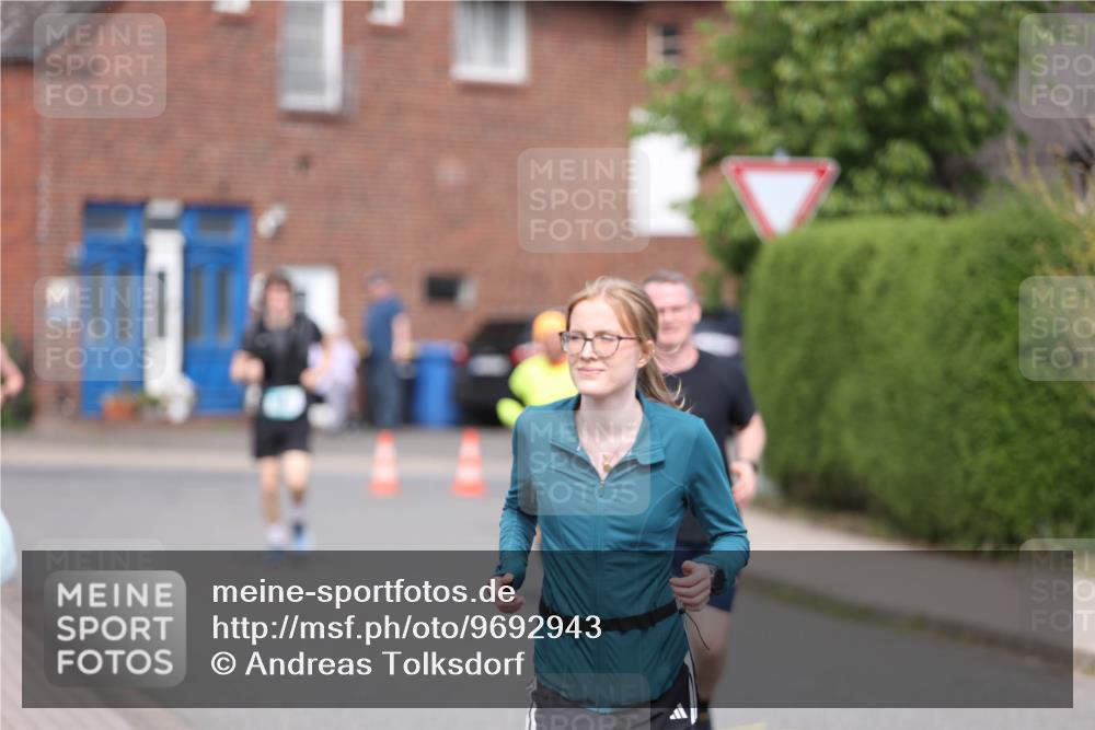 10.05.2026 - 8. Wedeler Halbmarathon Andreas Tolksdorf http://msf.ph/oto/9692943 10.05.2026 10:17:34 Laufen  meine-sportfotos.de