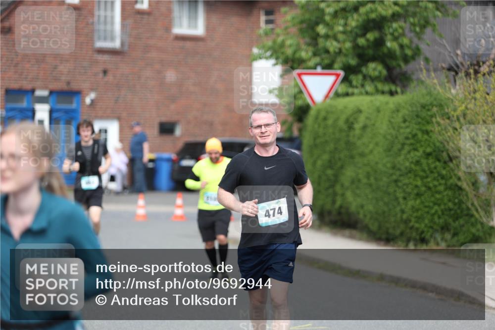 10.05.2026 - 8. Wedeler Halbmarathon Andreas Tolksdorf http://msf.ph/oto/9692944 10.05.2026 10:17:34 Laufen 474 meine-sportfotos.de