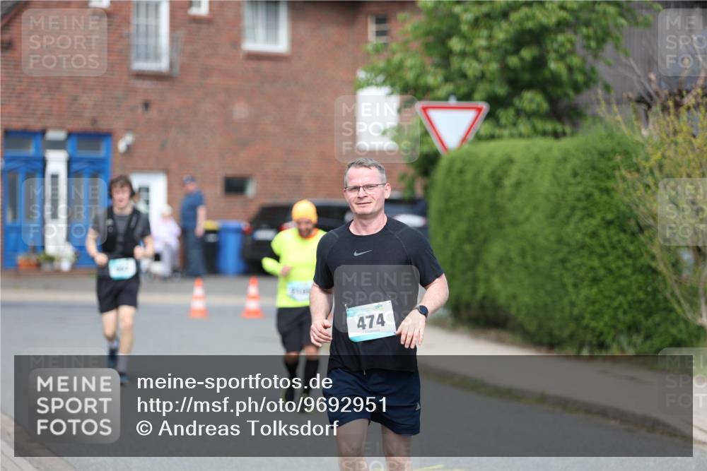 10.05.2026 - 8. Wedeler Halbmarathon Andreas Tolksdorf http://msf.ph/oto/9692951 10.05.2026 10:17:35 Laufen 474 meine-sportfotos.de