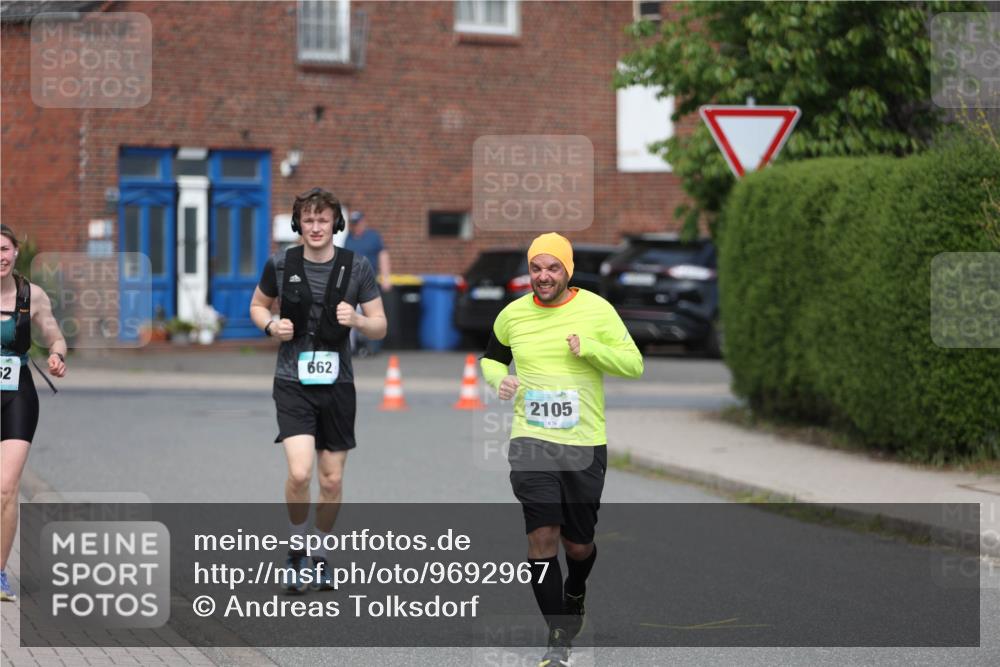 10.05.2026 - 8. Wedeler Halbmarathon Andreas Tolksdorf http://msf.ph/oto/9692967 10.05.2026 10:17:37 Laufen 2, 52, 662, 2105 meine-sportfotos.de
