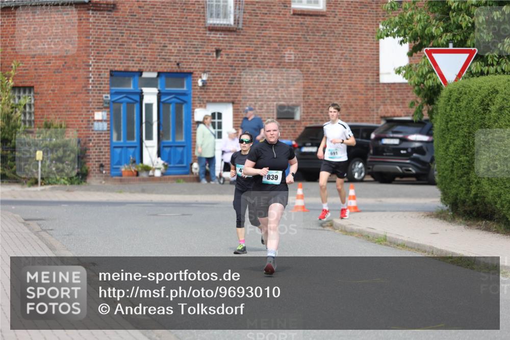 10.05.2026 - 8. Wedeler Halbmarathon Andreas Tolksdorf http://msf.ph/oto/9693010 10.05.2026 10:17:45 Laufen 4, 839 meine-sportfotos.de