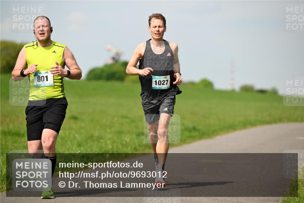 10.05.2026 - 8. Wedeler Halbmarathon Dr. Thomas Lammeyer http://msf.ph/oto/9693012 10.05.2026 11:16:48 Laufen 801, 1027 meine-sportfotos.de