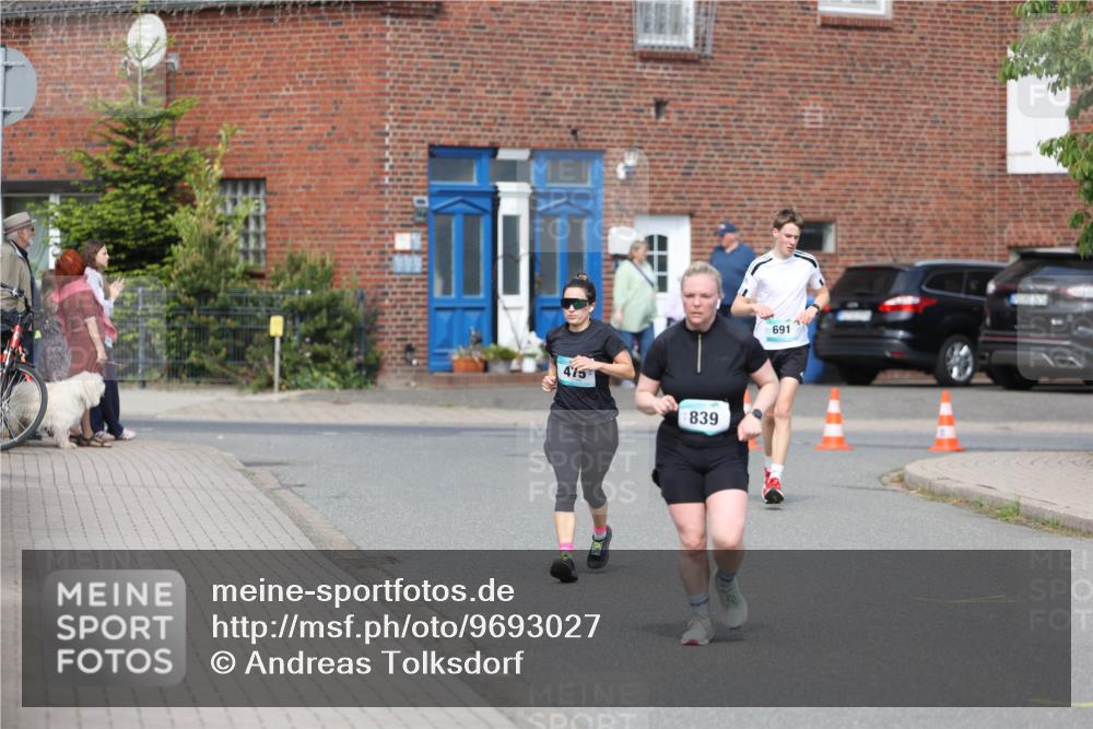 10.05.2026 - 8. Wedeler Halbmarathon Andreas Tolksdorf http://msf.ph/oto/9693027 10.05.2026 10:17:46 Laufen 475, 839, 691 meine-sportfotos.de