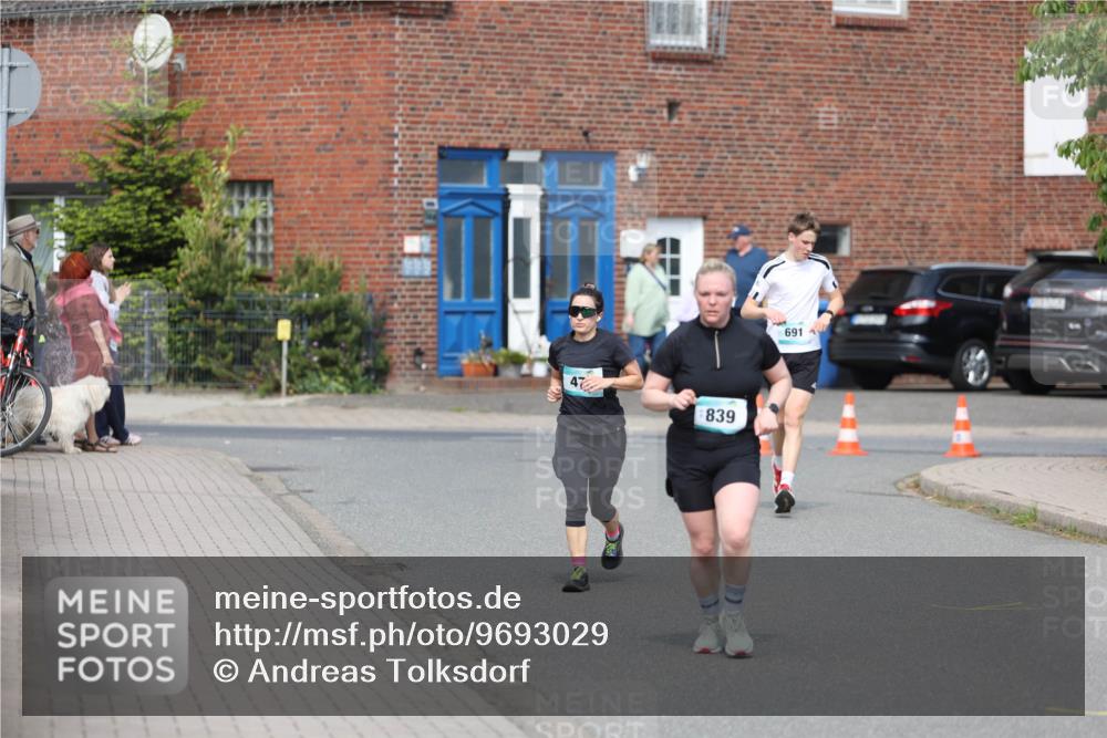 10.05.2026 - 8. Wedeler Halbmarathon Andreas Tolksdorf http://msf.ph/oto/9693029 10.05.2026 10:17:46 Laufen 47, 839, 691 meine-sportfotos.de