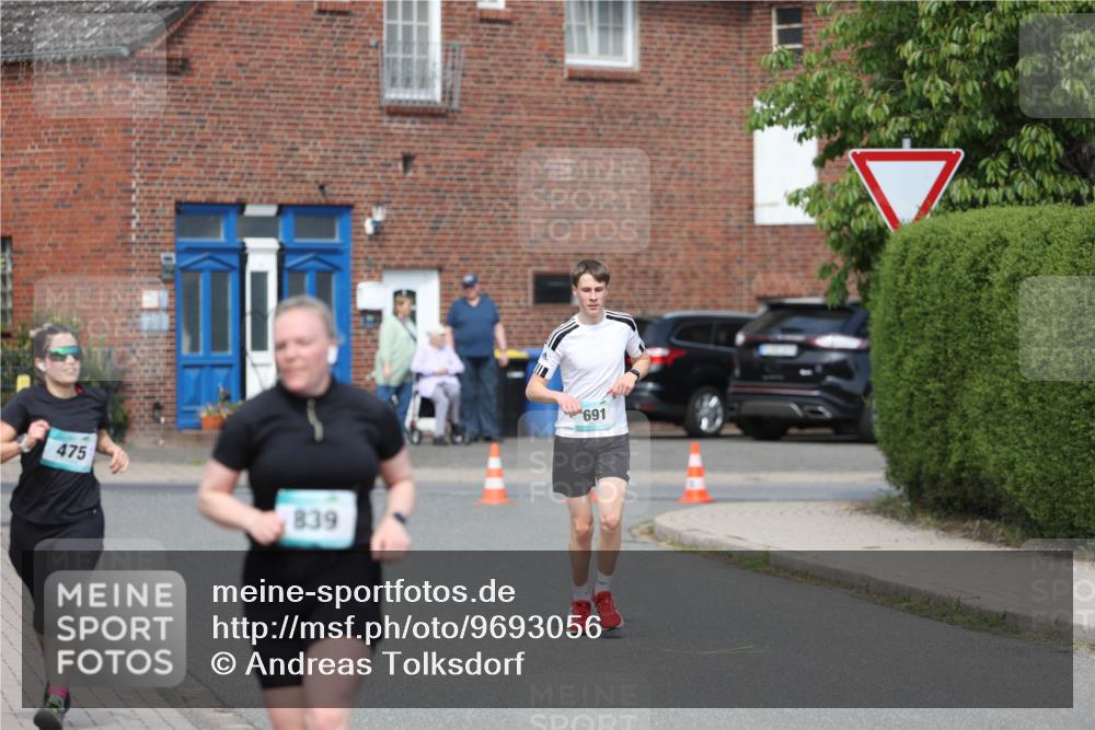 10.05.2026 - 8. Wedeler Halbmarathon Andreas Tolksdorf http://msf.ph/oto/9693056 10.05.2026 10:17:48 Laufen 475, 839, 691 meine-sportfotos.de