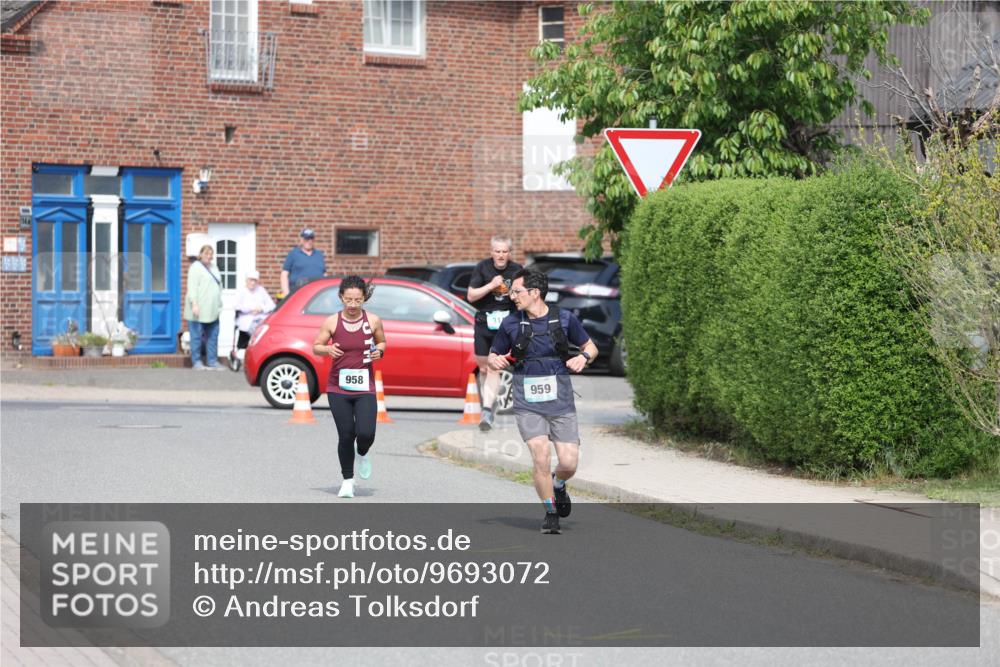 10.05.2026 - 8. Wedeler Halbmarathon Andreas Tolksdorf http://msf.ph/oto/9693072 10.05.2026 10:18:06 Laufen 958, 959 meine-sportfotos.de
