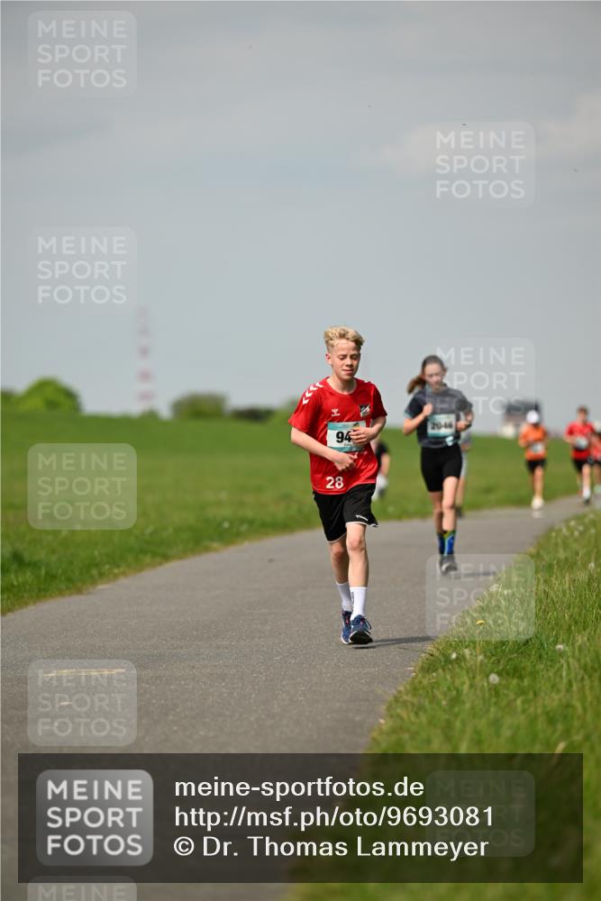 10.05.2026 - 8. Wedeler Halbmarathon Dr. Thomas Lammeyer http://msf.ph/oto/9693081 10.05.2026 11:17:15 Laufen  meine-sportfotos.de