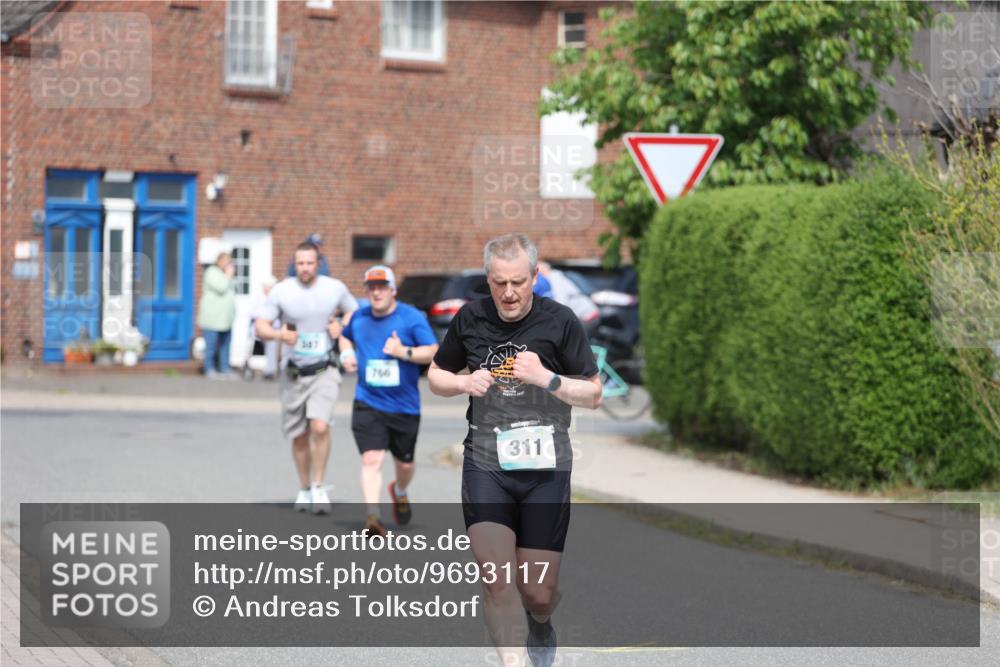 10.05.2026 - 8. Wedeler Halbmarathon Andreas Tolksdorf http://msf.ph/oto/9693117 10.05.2026 10:18:14 Laufen 766, 311 meine-sportfotos.de